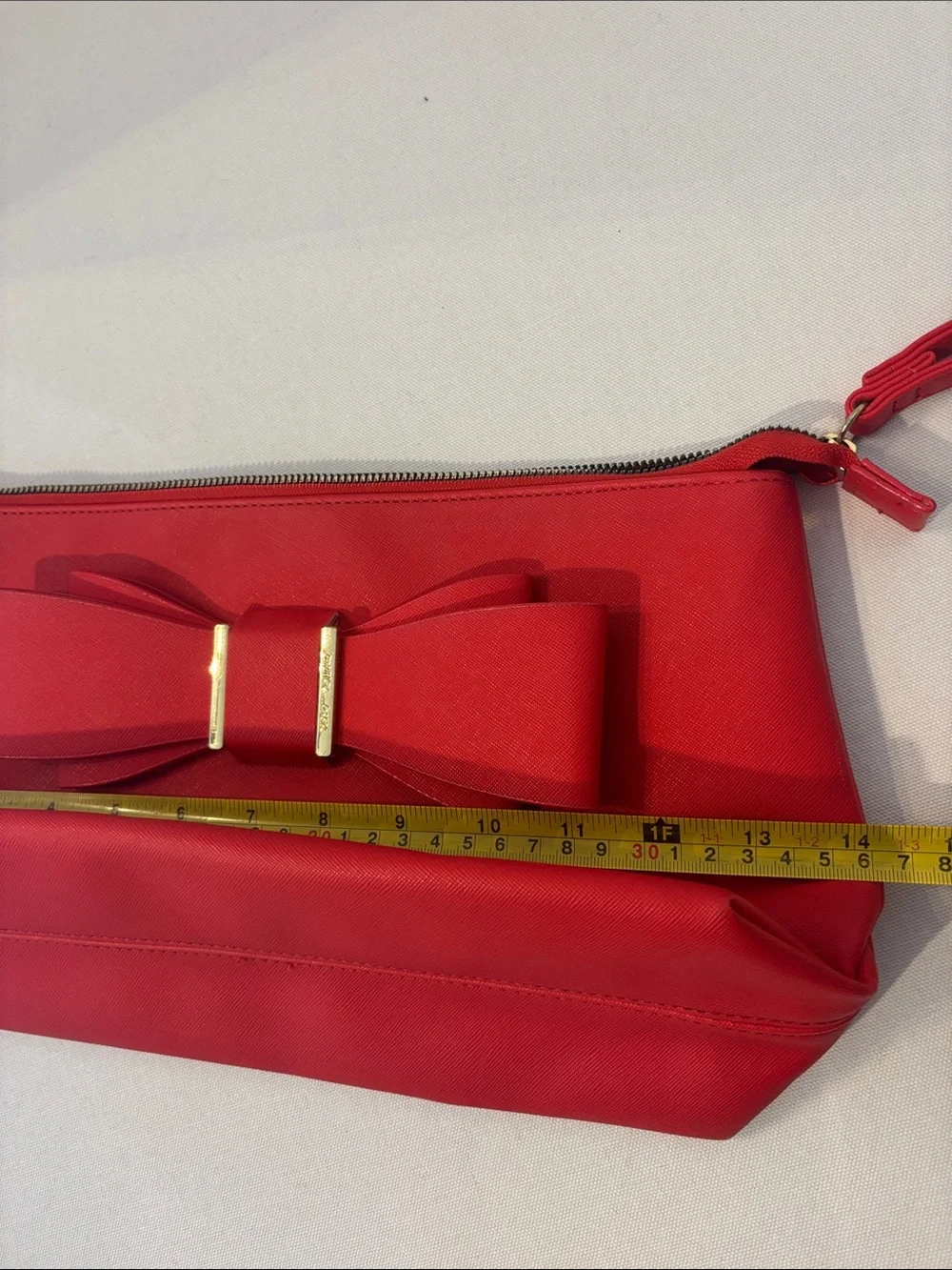 Betsy Johnson Red Bow Accent Women's Large Clutch Bag. - Picture 7 of 8